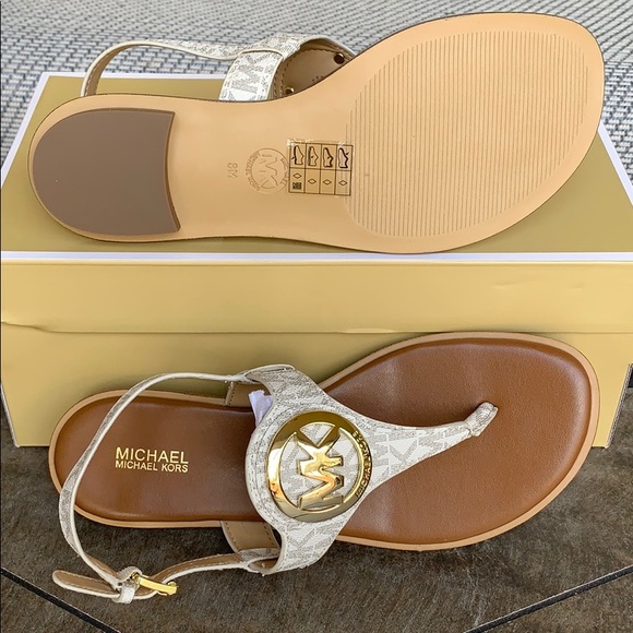 MICHAEL KORS AUBREY CHARM THONG MINI MO LOGO PVC - Picture 6 of 16